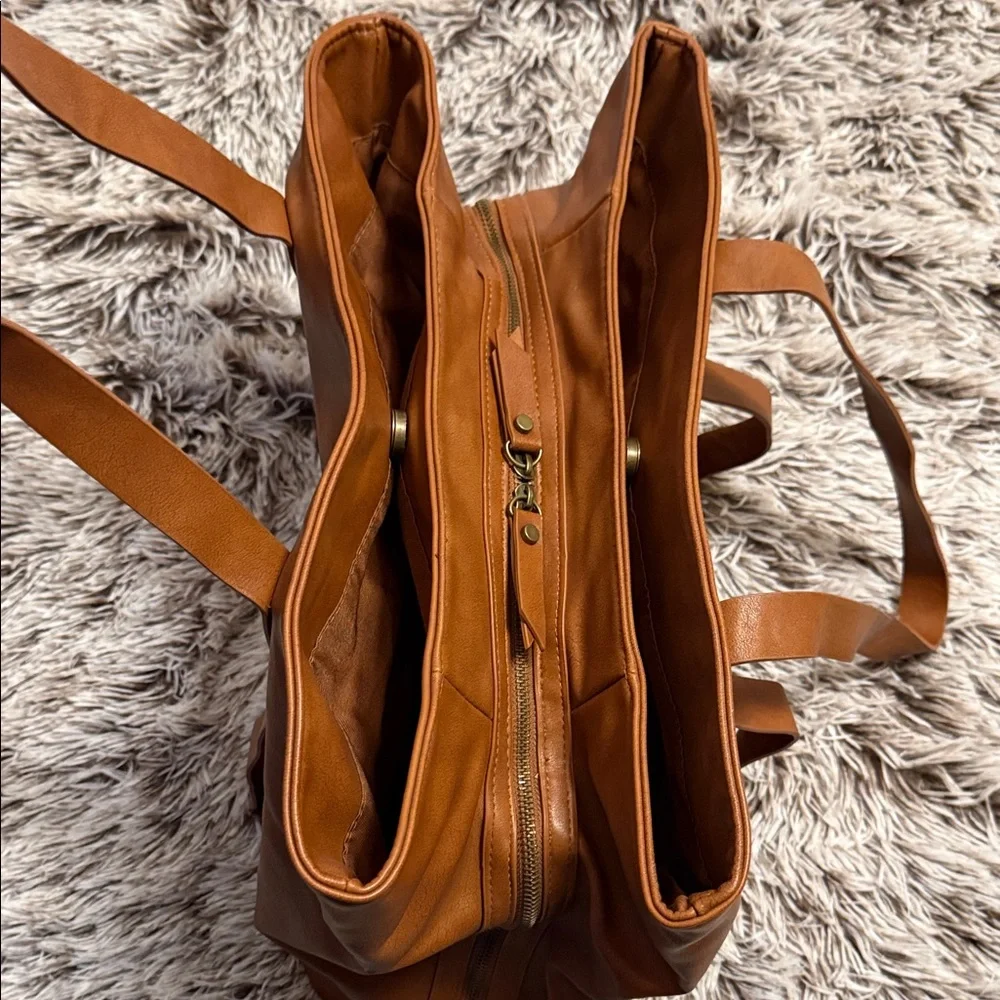 Universal Thread Tan Leather Laptop Tote Bag